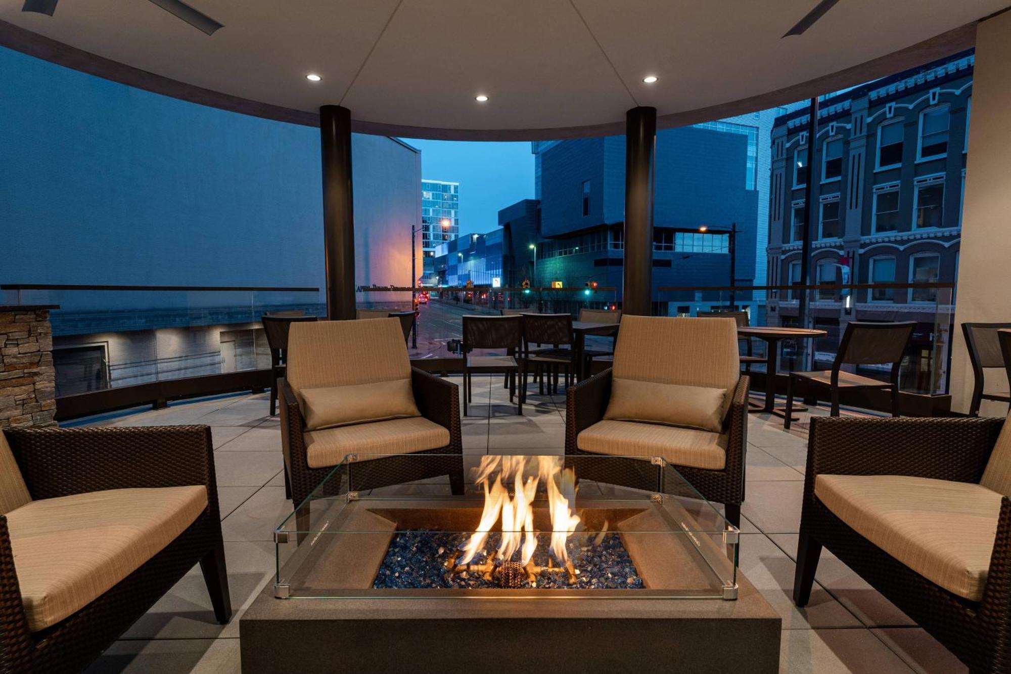 Residence Inn By Marriott Grand Rapids Downtown 외부 사진